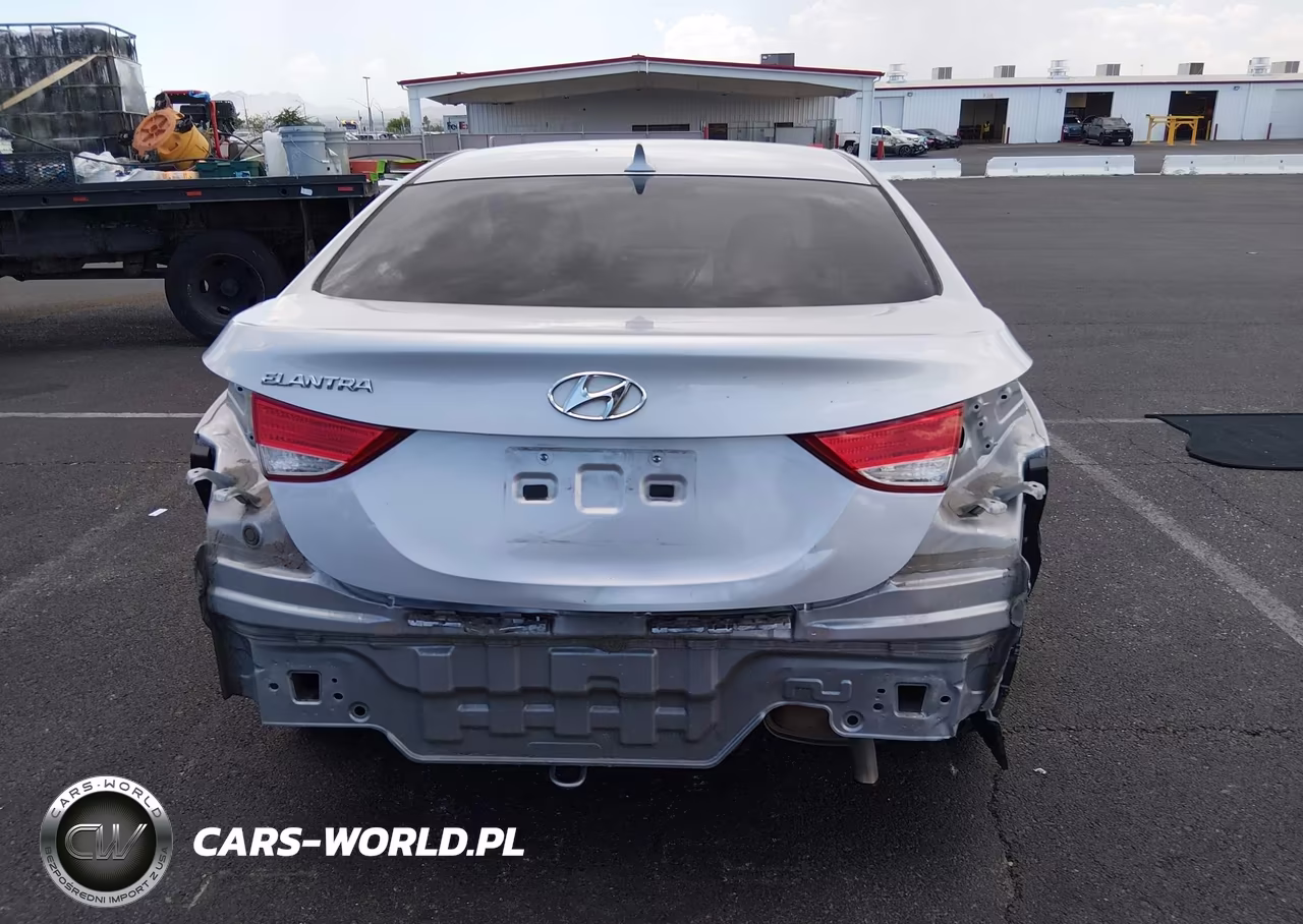 2013 Hyundai Elantra Gls VIN:5NPDH4AE7DH171140 - 17