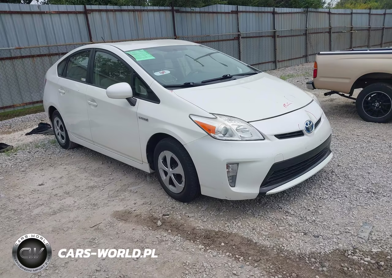2015 Toyota Prius Three – zdjęcie 1 z 17