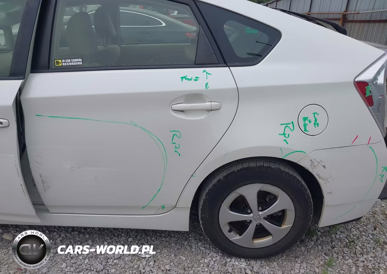 2015 Toyota Prius Three VIN:JTDKN3DU7F1898527 - 12