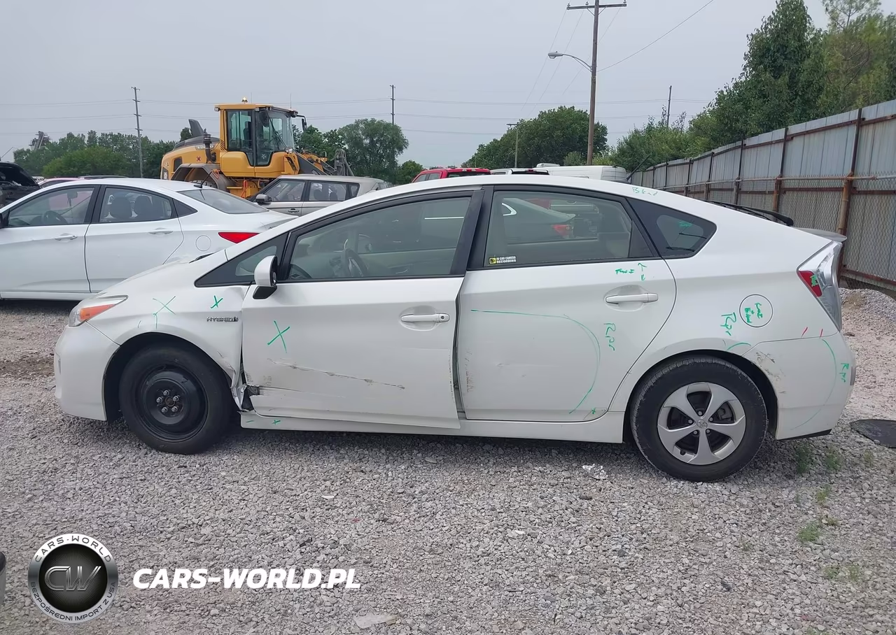 2015 Toyota Prius Three VIN:JTDKN3DU7F1898527 - 15