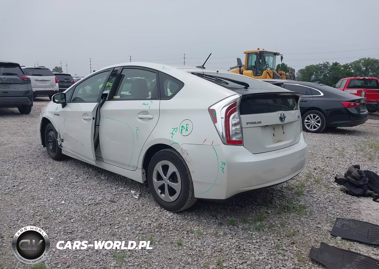 2015 Toyota Prius Three VIN:JTDKN3DU7F1898527 - 3