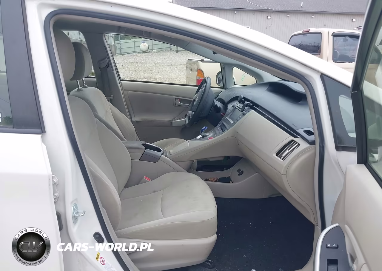 2015 Toyota Prius Three VIN:JTDKN3DU7F1898527 - 5