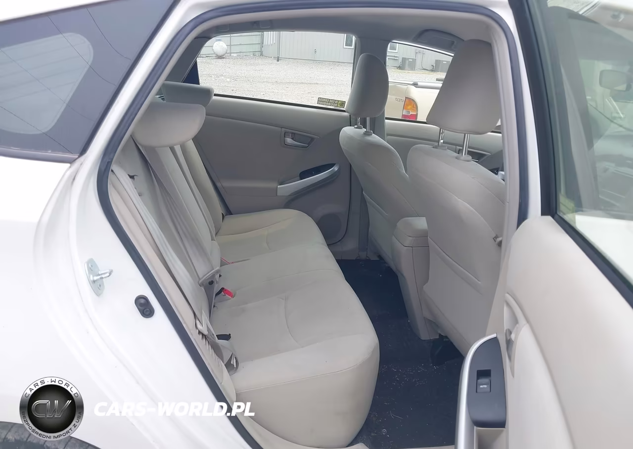 2015 Toyota Prius Three VIN:JTDKN3DU7F1898527 - 8