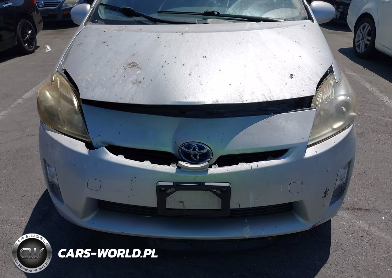 2011 Toyota Prius Two VIN:JTDKN3DU2B0268060 - 6