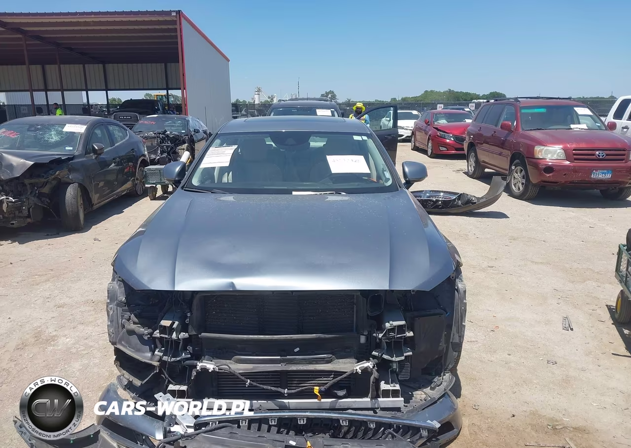 2019 Volvo S90 Hybrid T8 Inscription VIN:LVYBR0AL0KP111139 - 12