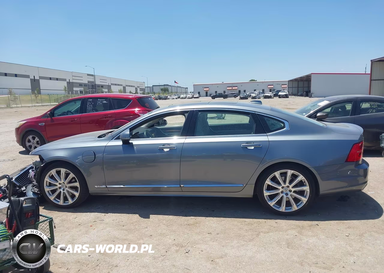 2019 Volvo S90 Hybrid T8 Inscription VIN:LVYBR0AL0KP111139 - 14
