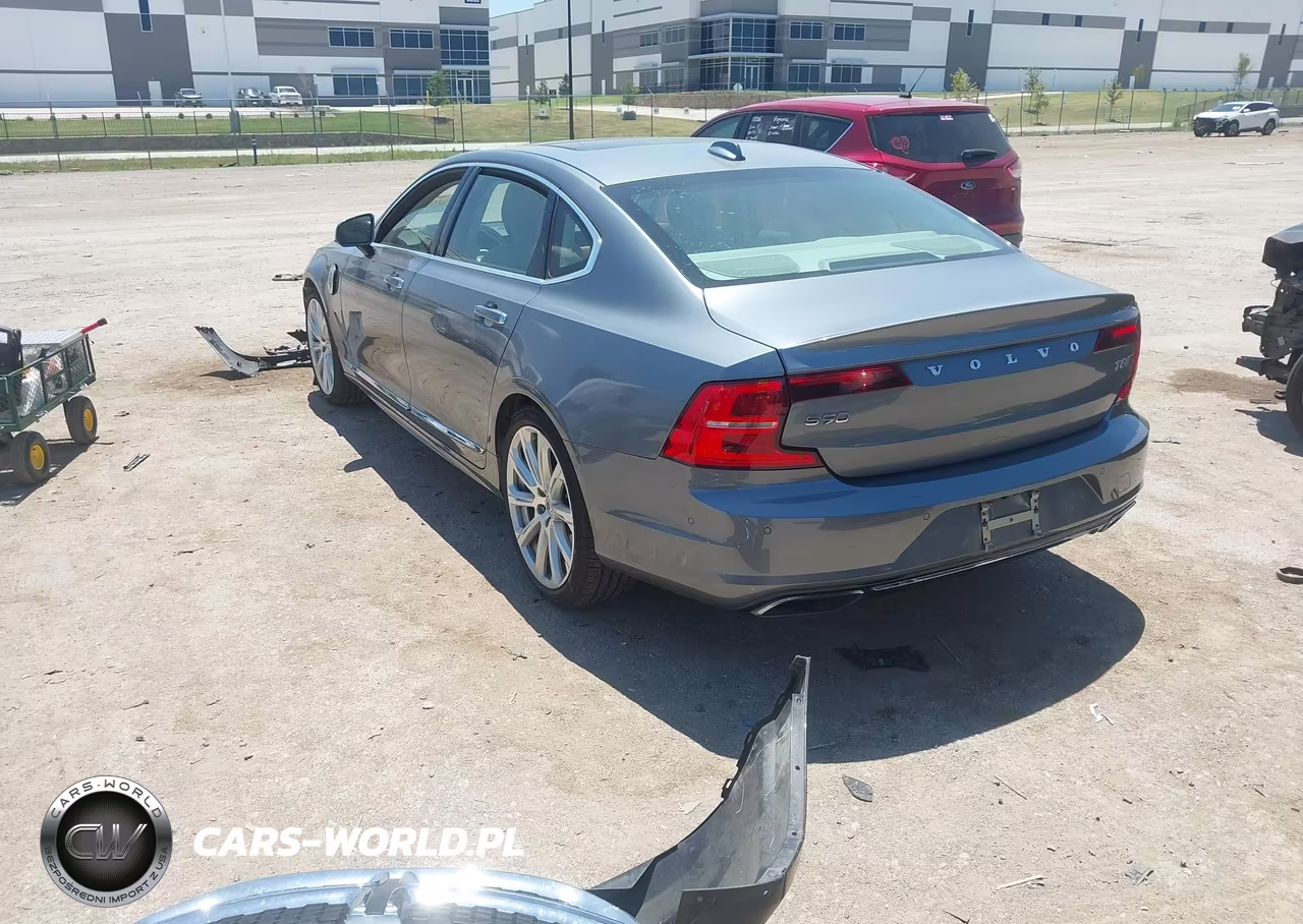 2019 Volvo S90 Hybrid T8 Inscription VIN:LVYBR0AL0KP111139 - 3
