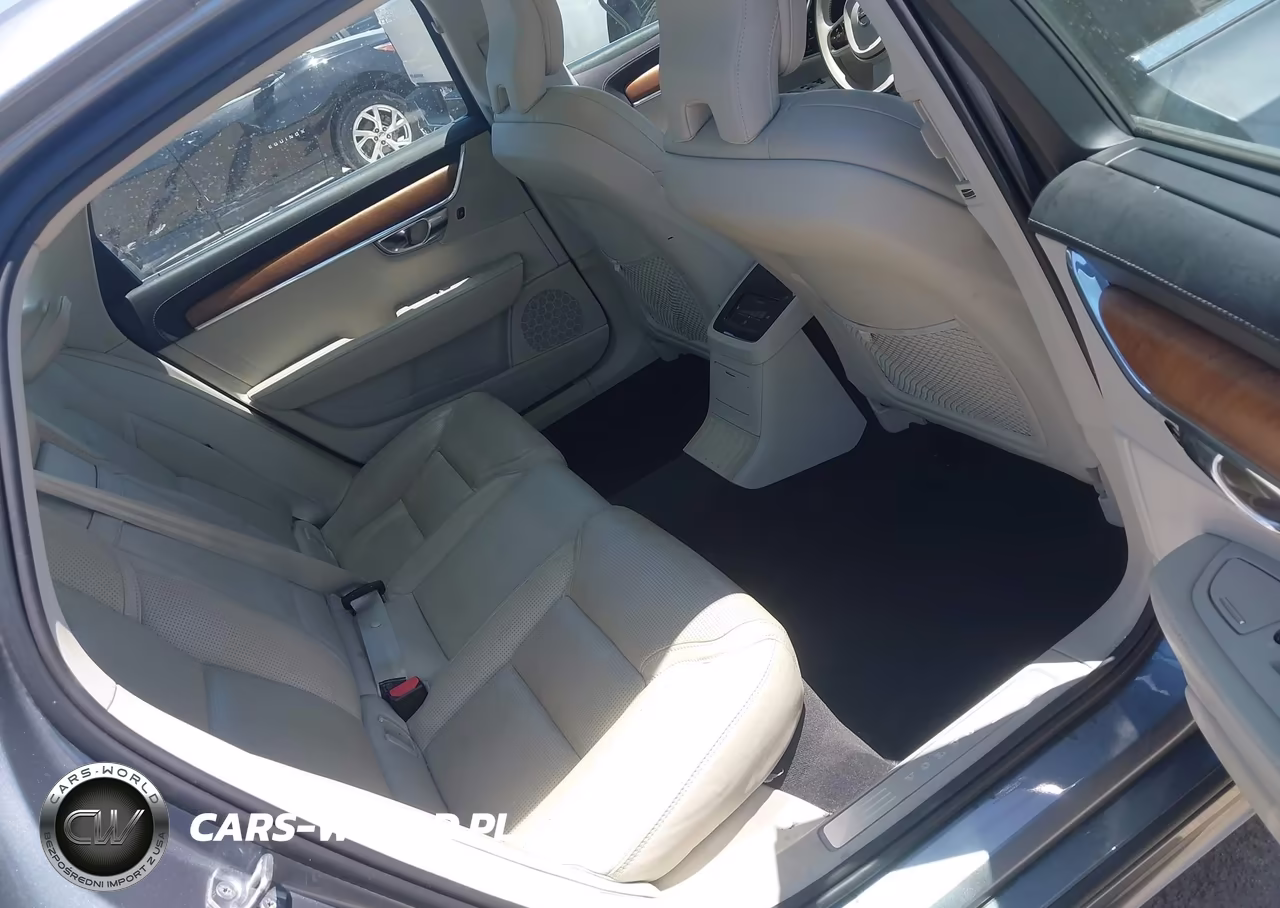 2019 Volvo S90 Hybrid T8 Inscription VIN:LVYBR0AL0KP111139 - 8