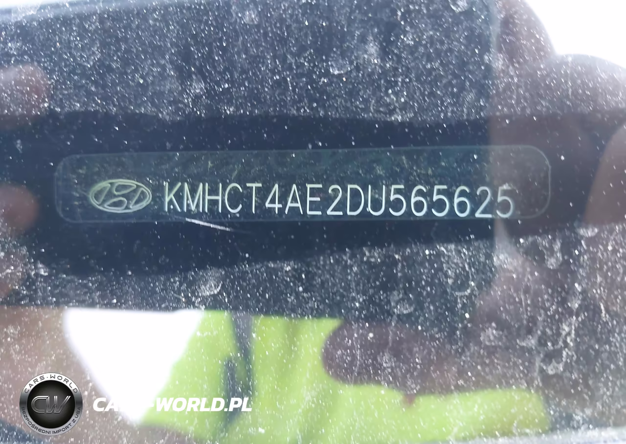 2013 Hyundai Accent Gls VIN:KMHCT4AE2DU565625 - 9
