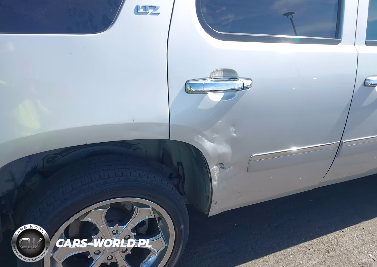 2011 Chevrolet Tahoe Ltz VIN:1GNSKCE00BR238448 - 6