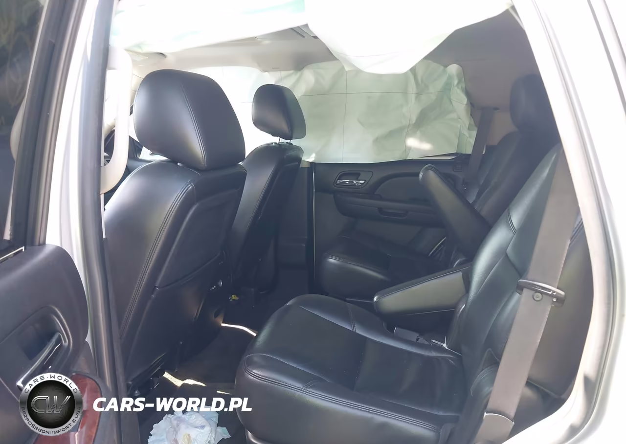 2011 Chevrolet Tahoe Ltz VIN:1GNSKCE00BR238448 - 8