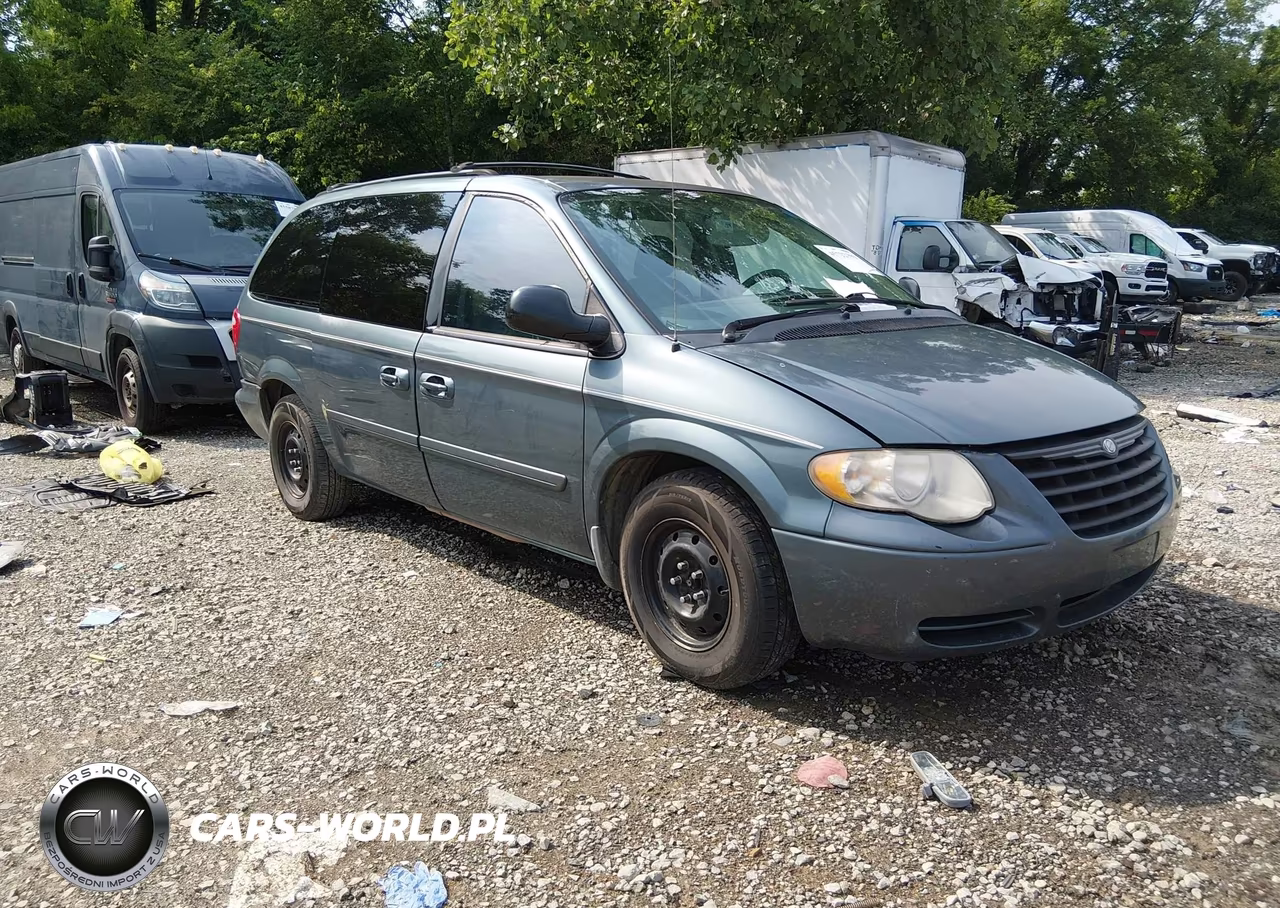 2006 Chrysler Town & Country Lx