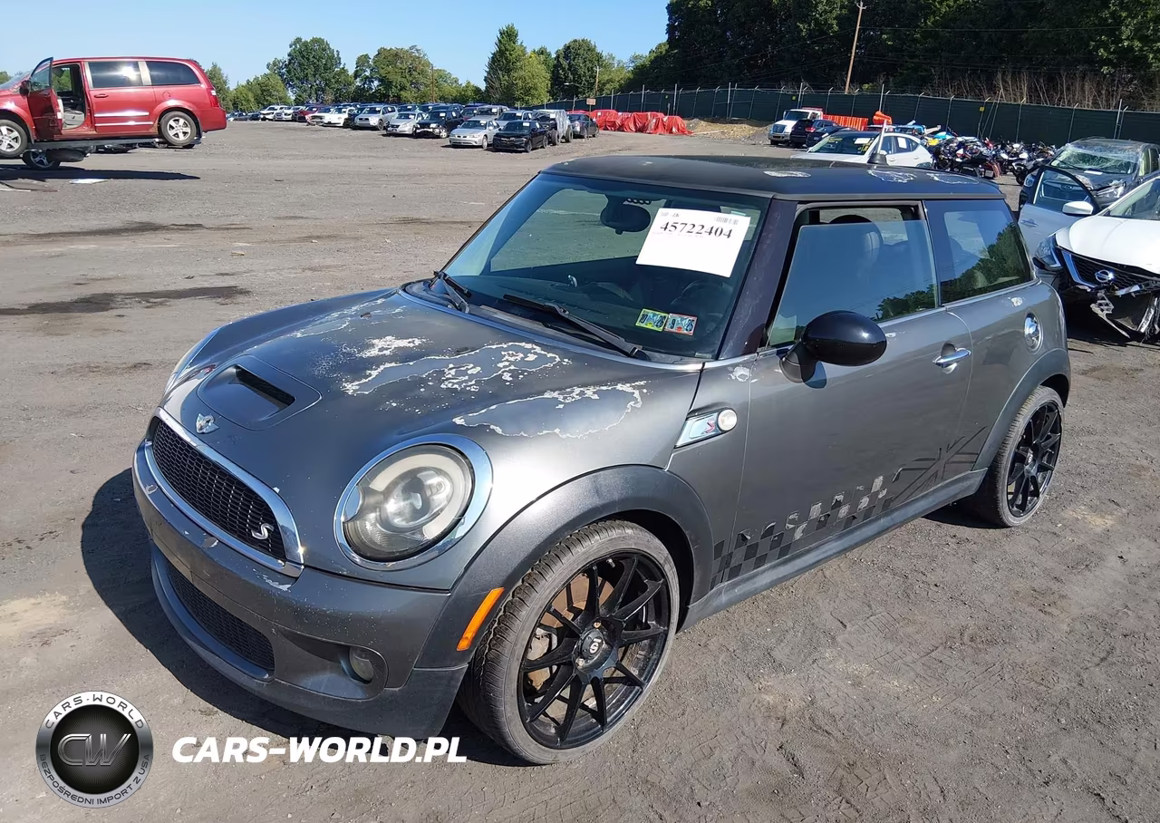 2010 Mini Cooper S VIN:WMWMF7C57ATZ69937 - 2