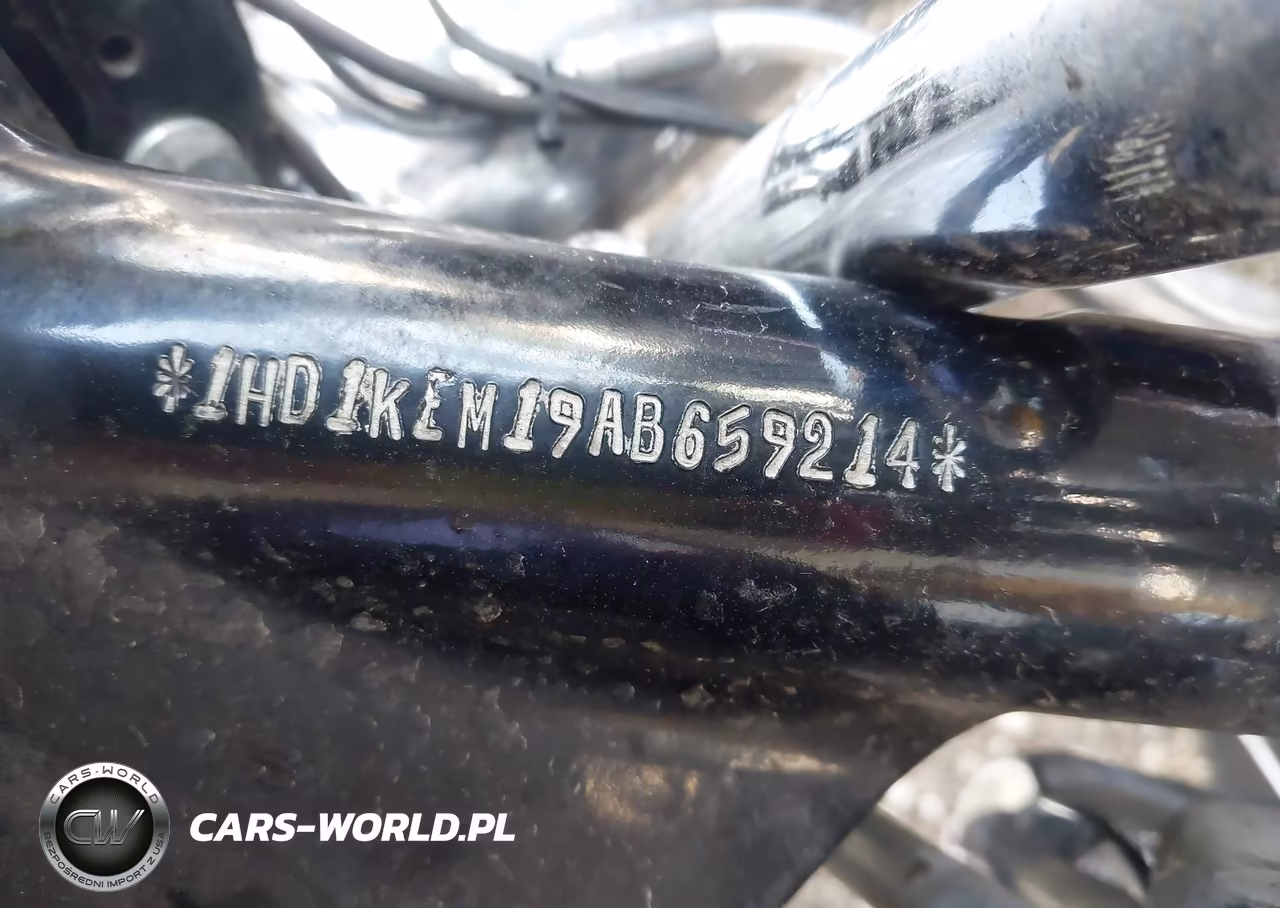 2010 Harley-Davidson Flhtk VIN:1HD1KEM19AB659214 - 10