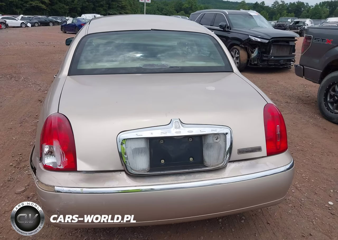 1998 Lincoln Town Car Executive VIN:1LNFM81W0WY649108 - 6