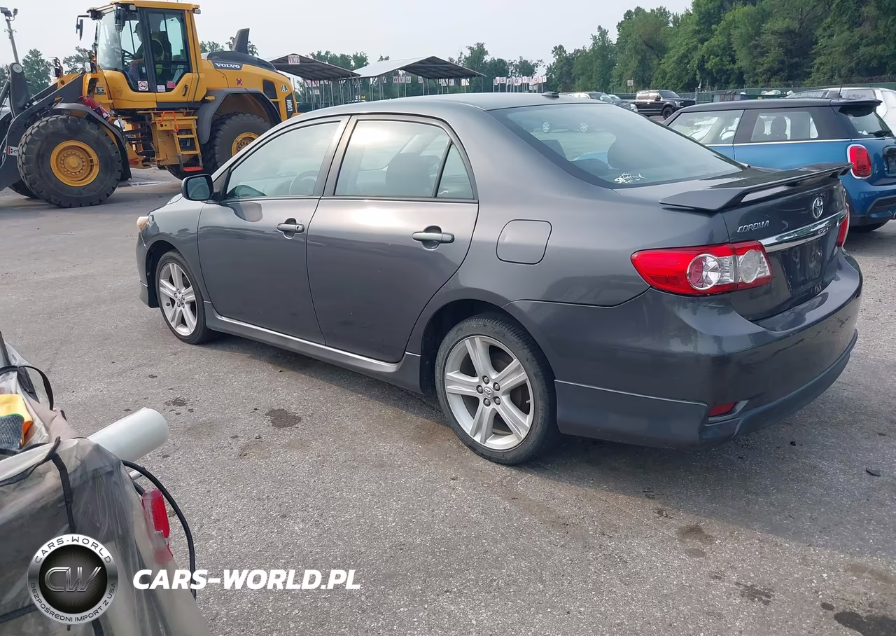 2013 Toyota Corolla S VIN:2T1BU4EE8DC092611 - 3