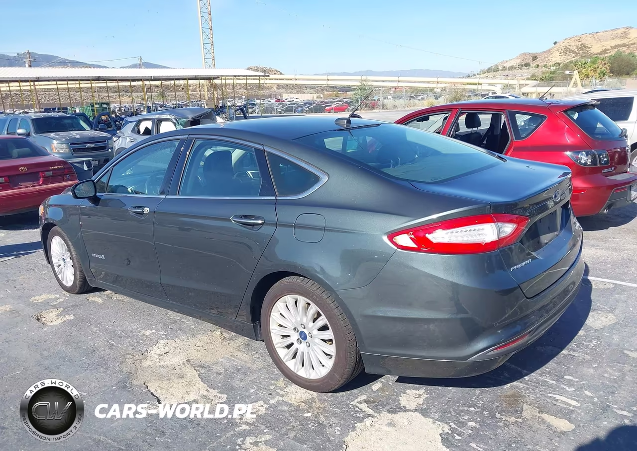 2015 Ford Fusion Hybrid Se VIN:3FA6P0LU6FR280610 - 3