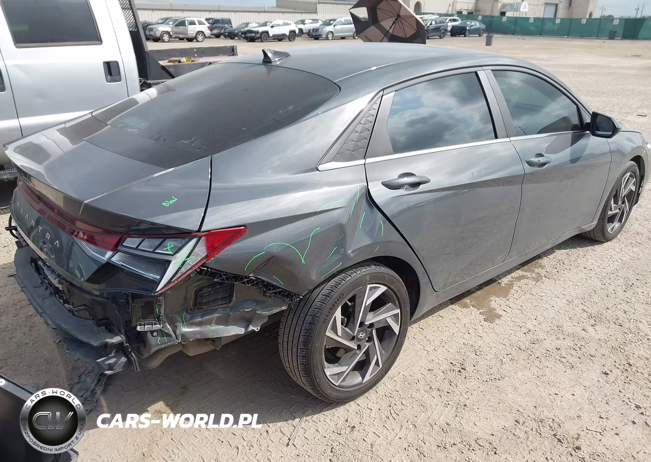 2024 Hyundai Elantra Sel VIN:KMHLS4DG1RU806193 - 4