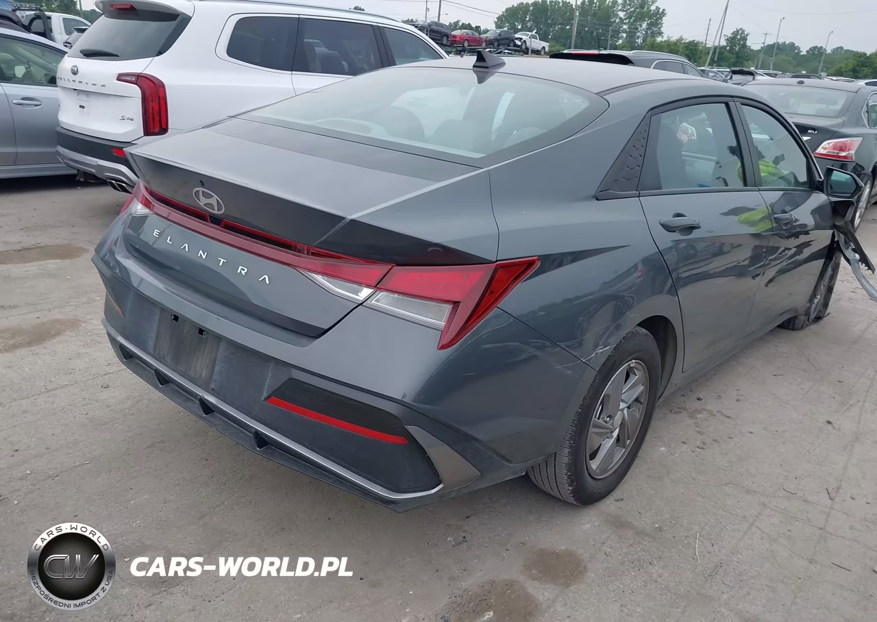 2025 Hyundai Elantra Se VIN:KMHLL4DG8SU977316 - 4