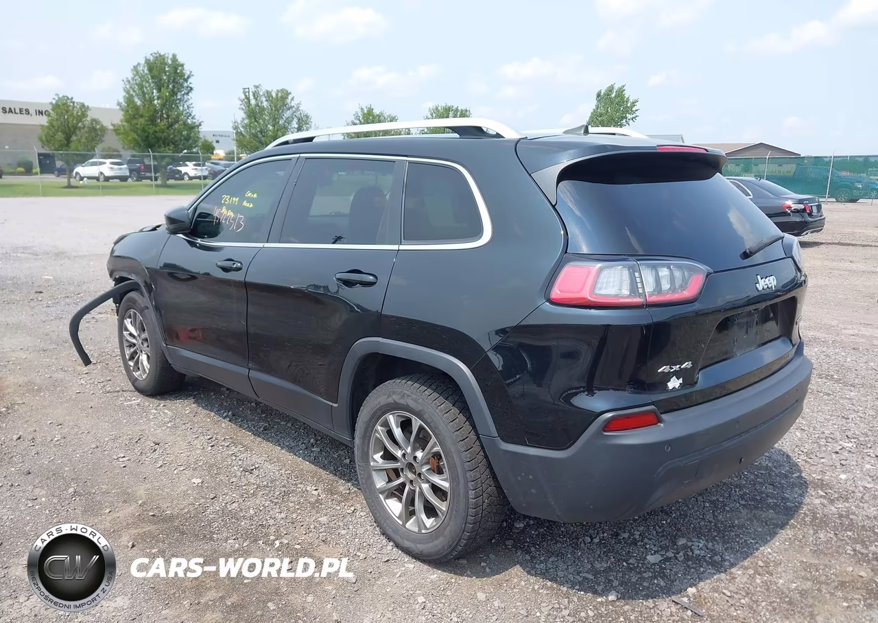 2019 Jeep Cherokee Latitude Plus 4X4 VIN:1C4PJMLB6KD472781 - 3