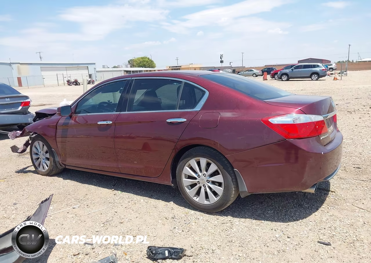 2015 Honda Accord Touring VIN:1HGCR3F96FA023099 - 15