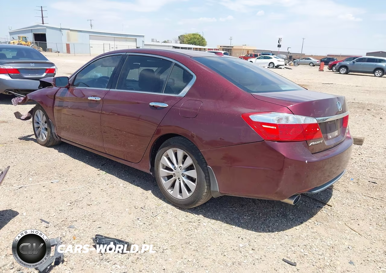 2015 Honda Accord Touring VIN:1HGCR3F96FA023099 - 3