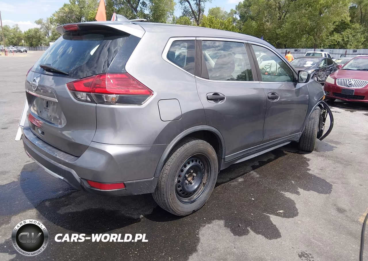 2017 Nissan Rogue S VIN:KNMAT2MT3HP570248 - 4