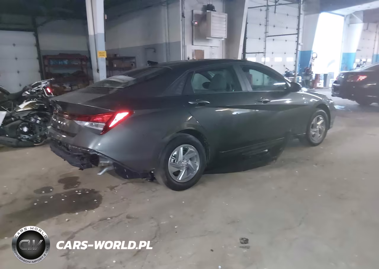 2026 Hyundai Elantra Se VIN:KMHLL4DG7TU254493 - 4