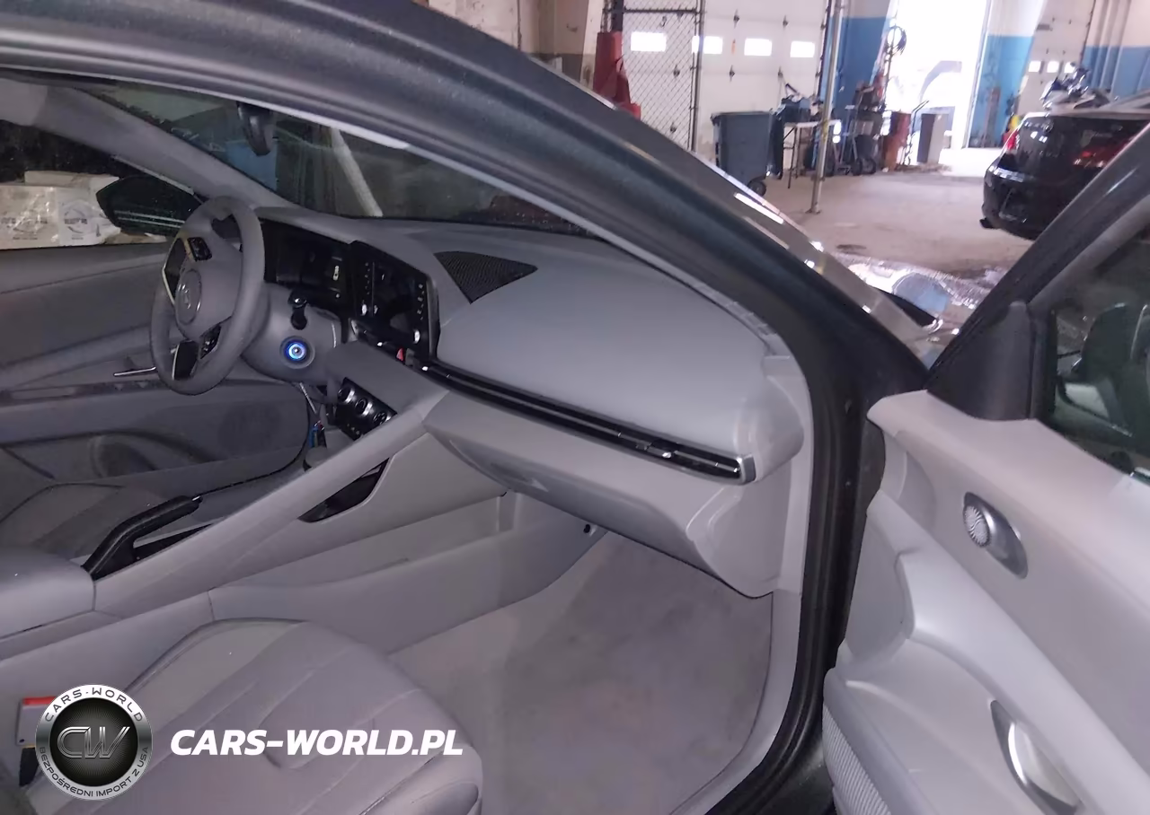2026 Hyundai Elantra Se VIN:KMHLL4DG7TU254493 - 5