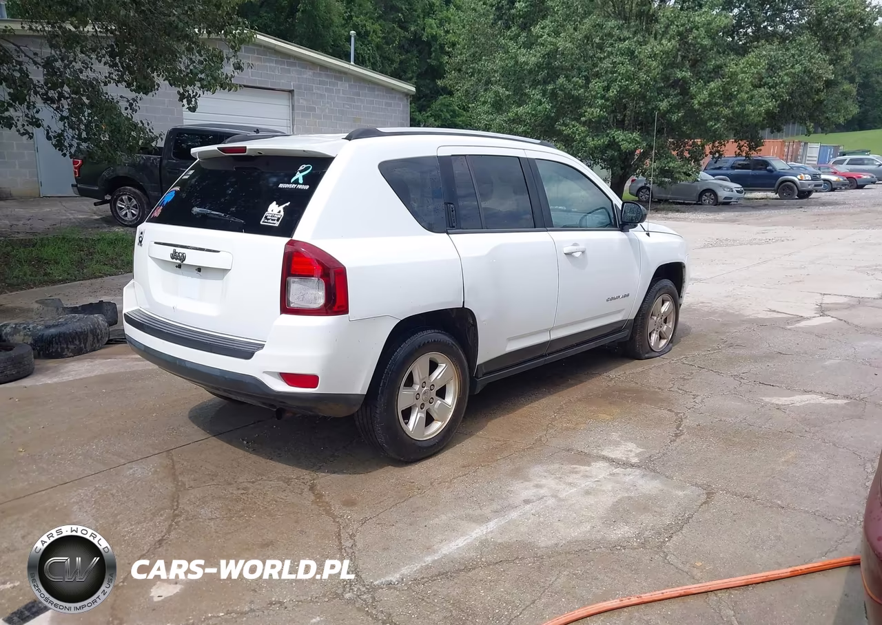 2014 Jeep Compass Sport VIN:1C4NJCBA5ED801338 - 4