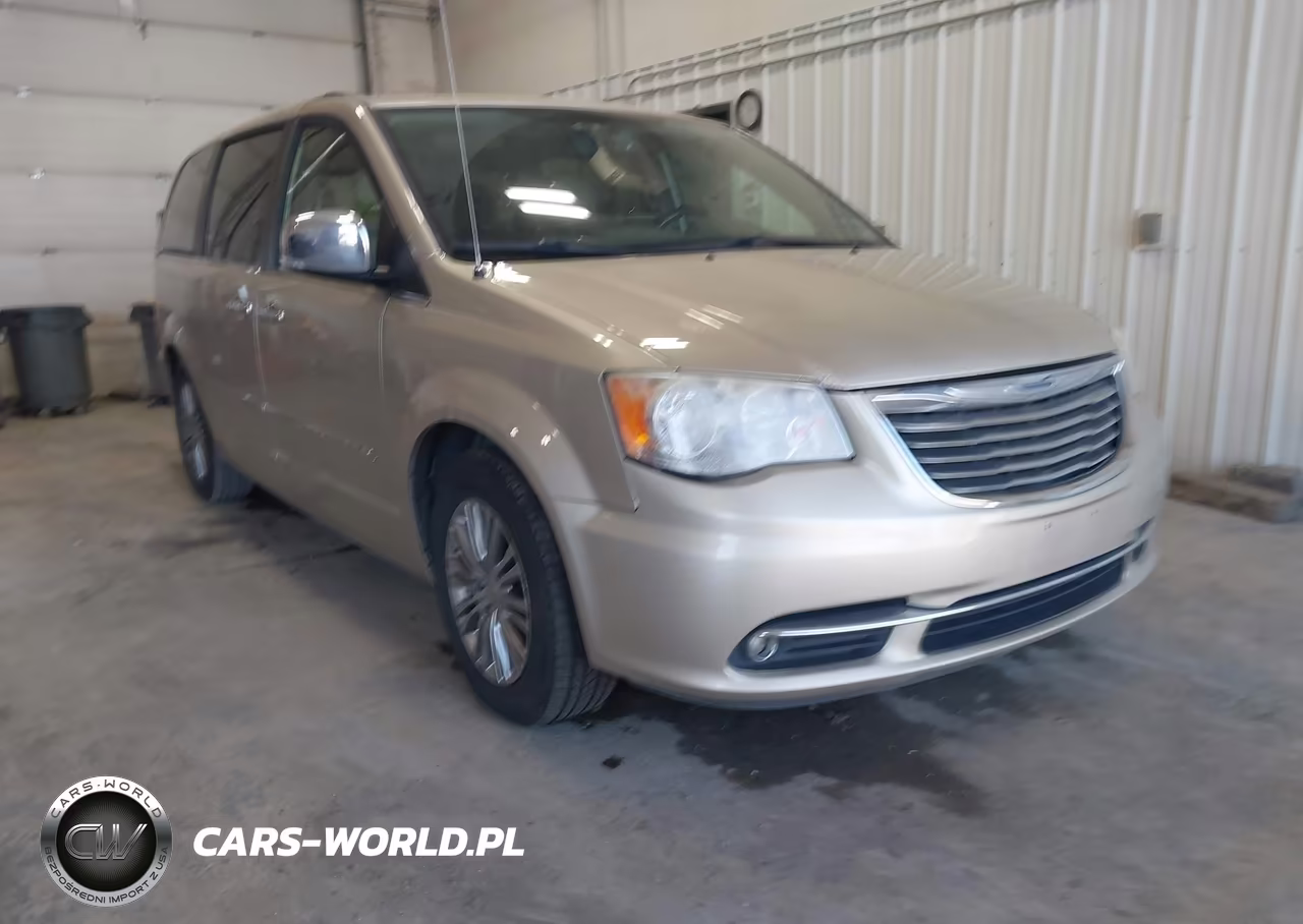 2014 Chrysler Town & Country Touring-L – zdjęcie 1 z 16