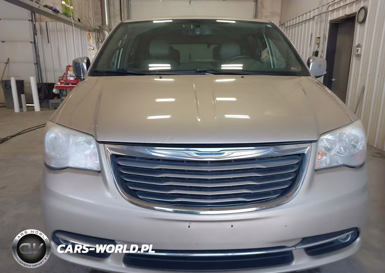 2014 Chrysler Town & Country Touring-L VIN:2C4RC1CG2ER169009 - 6