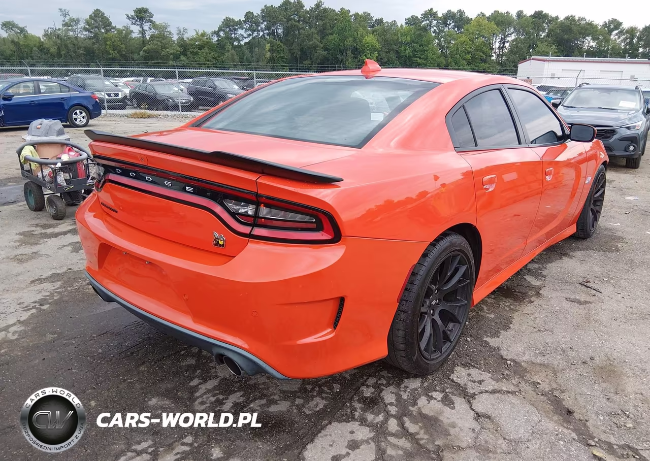2019 Dodge Charger Scat Pack Rwd VIN:2C3CDXGJ3KH692332 - 4