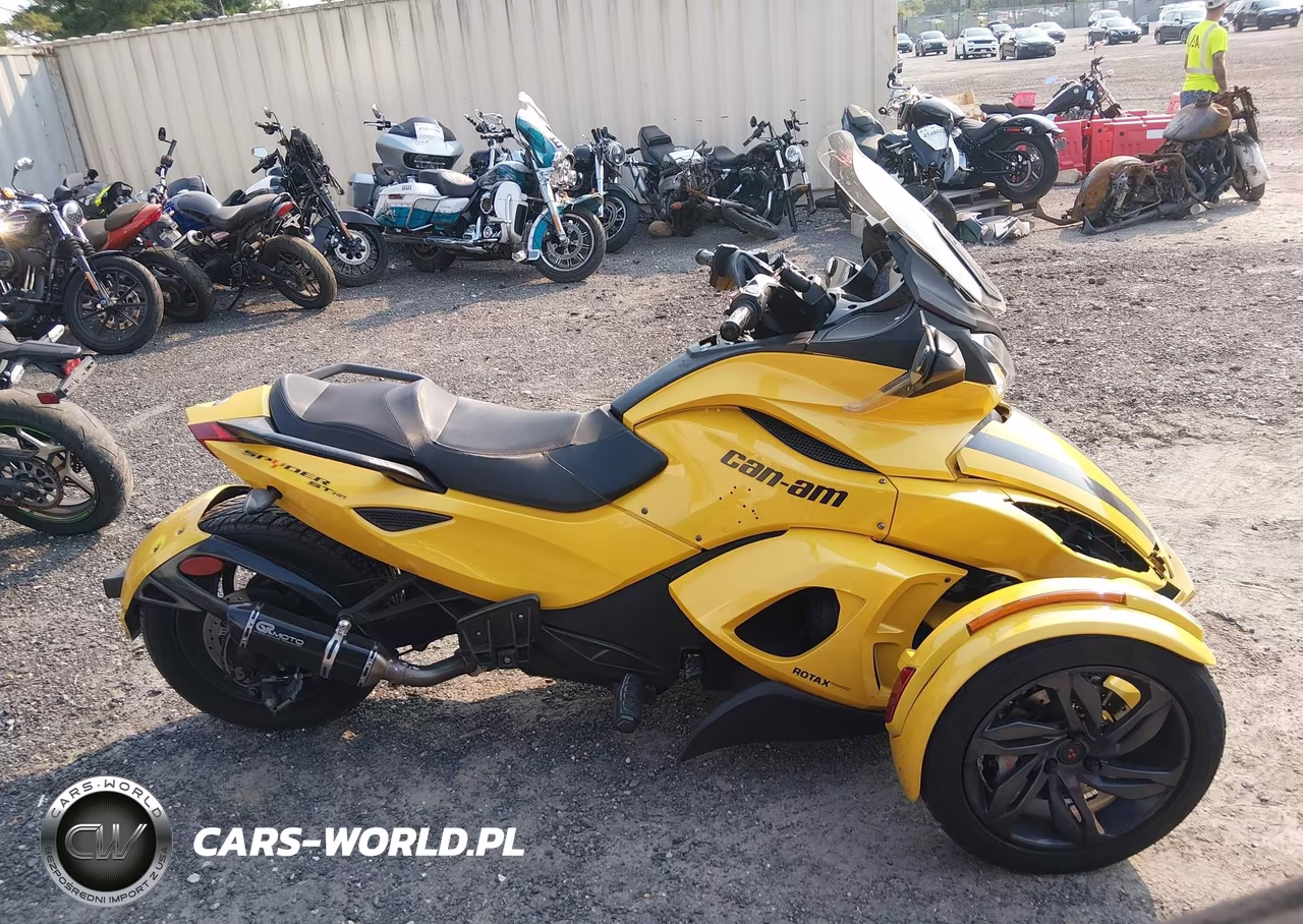 2013 Can-Am Spyder Roadster St-Sts-St Limited VIN:2BXNCAC18DV000239 - 12