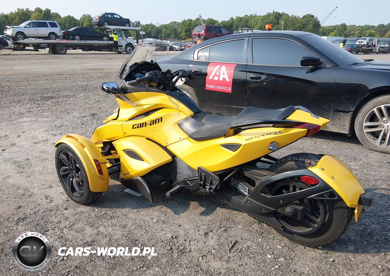 2013 Can-Am Spyder Roadster St-Sts-St Limited VIN:2BXNCAC18DV000239 - 3