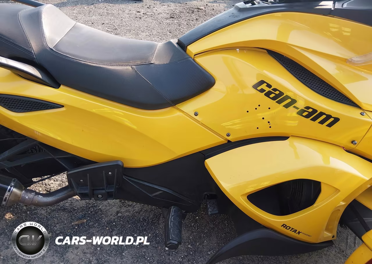 2013 Can-Am Spyder Roadster St-Sts-St Limited VIN:2BXNCAC18DV000239 - 8