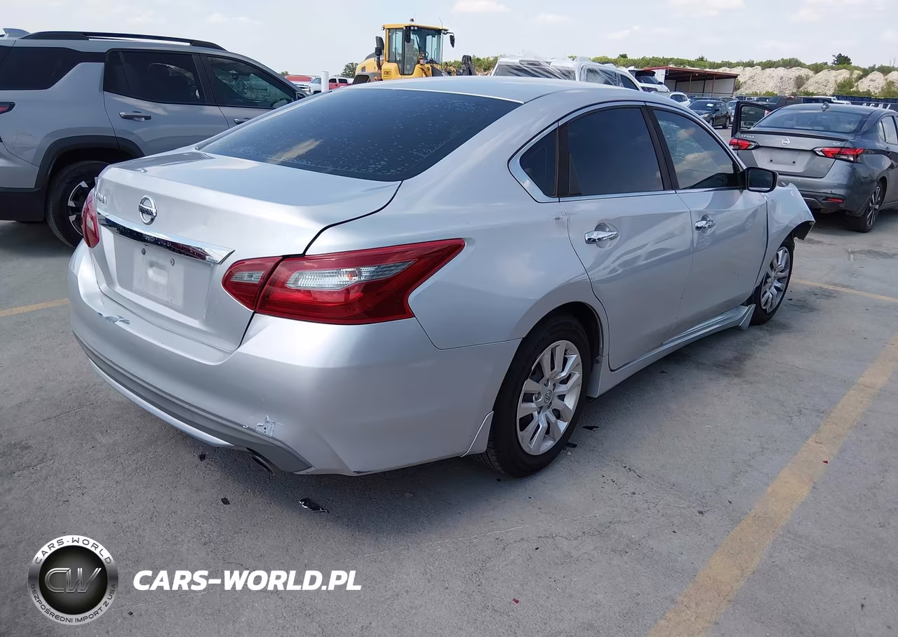 2018 Nissan Altima 2.5 S VIN:1N4AL3AP9JC248956 - 4