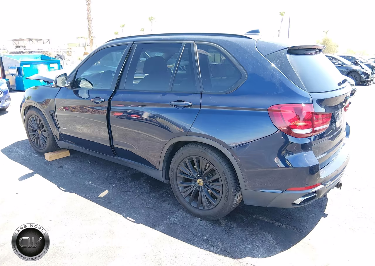 2015 BMW X5 xDrive50I VIN:5UXKR6C59F0J74200 - 3