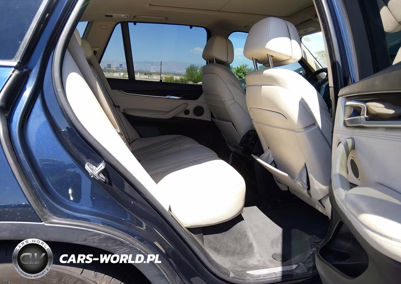 2015 BMW X5 xDrive50I VIN:5UXKR6C59F0J74200 - 8
