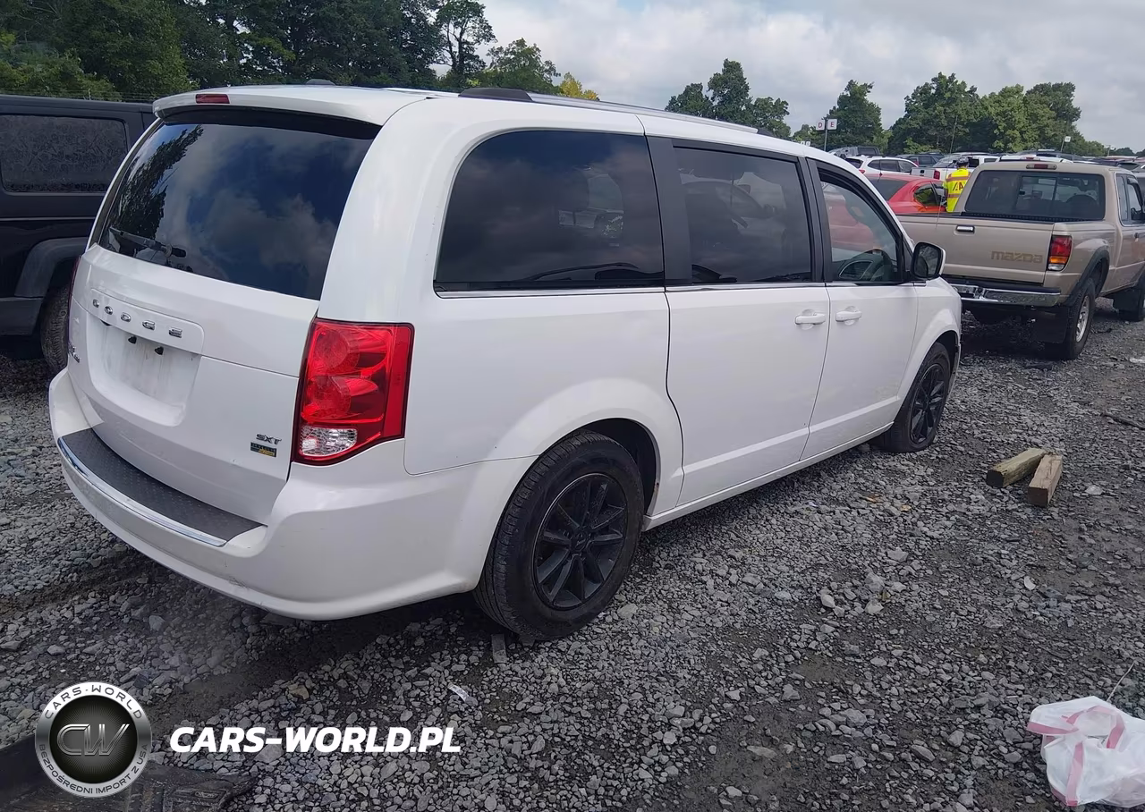 2019 Dodge Grand Caravan Sxt VIN:2C4RDGCG2KR542738 - 4