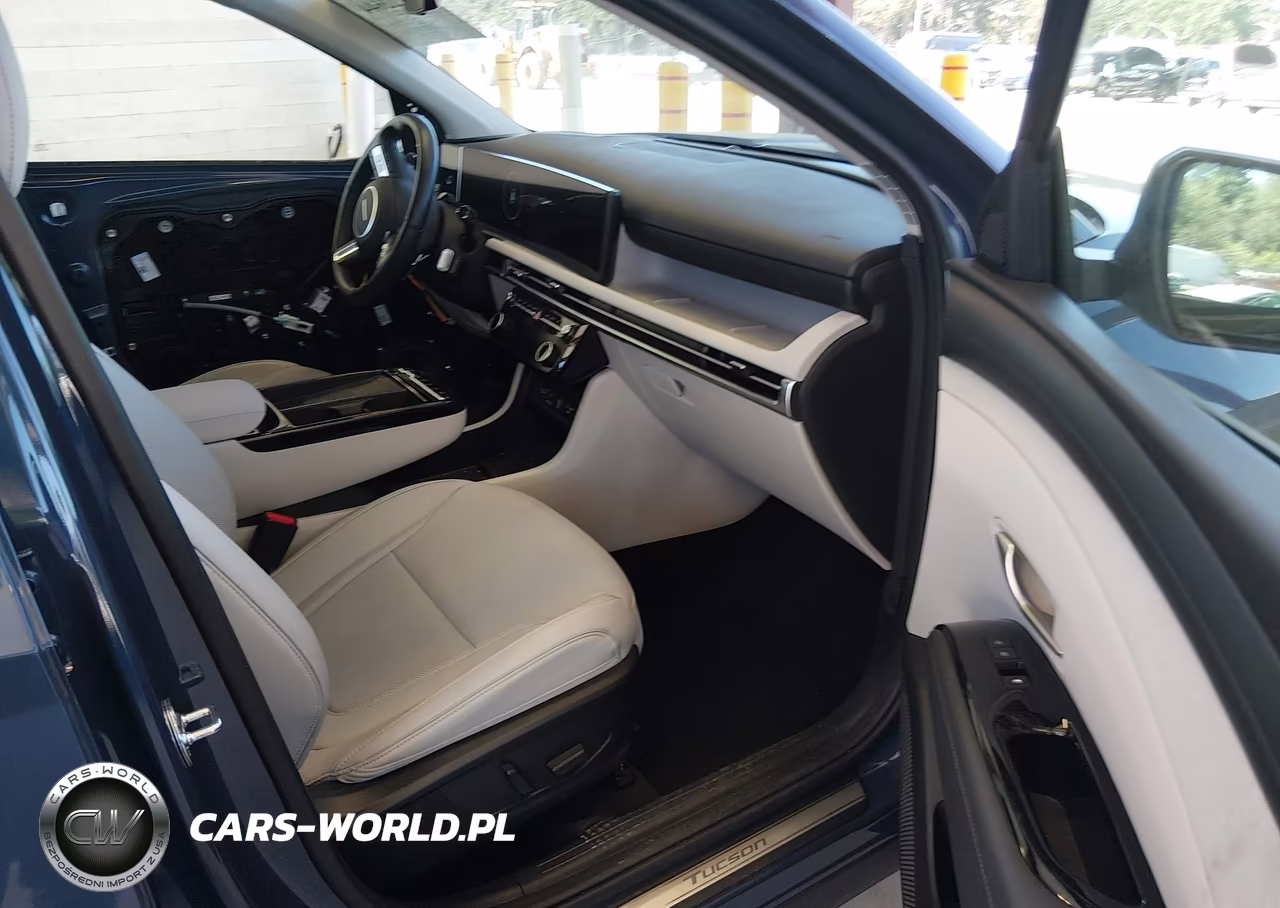 2025 Hyundai Tucson Limited VIN:5NMJECDE2SH450023 - 5
