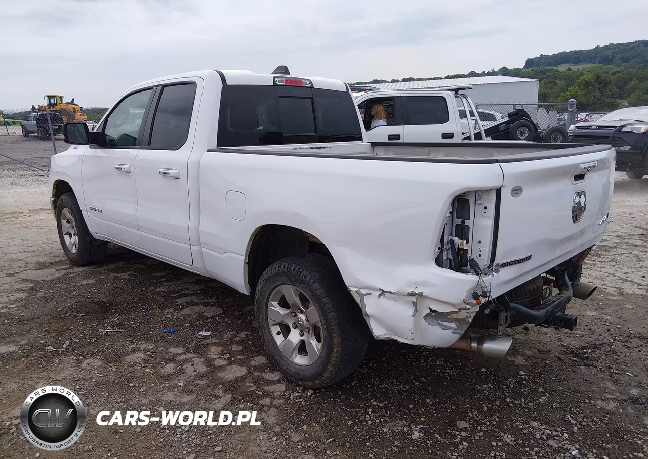 2020 Ram 1500 Big Horn 4X4 6'4 Box VIN:1C6SRFBT4LN280383 - 3