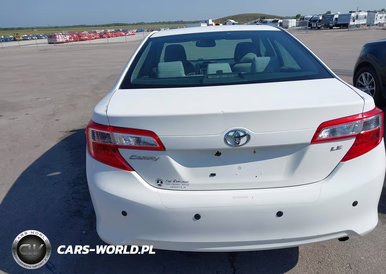2012 Toyota Camry Le VIN:4T4BF1FK2CR226643 - 17