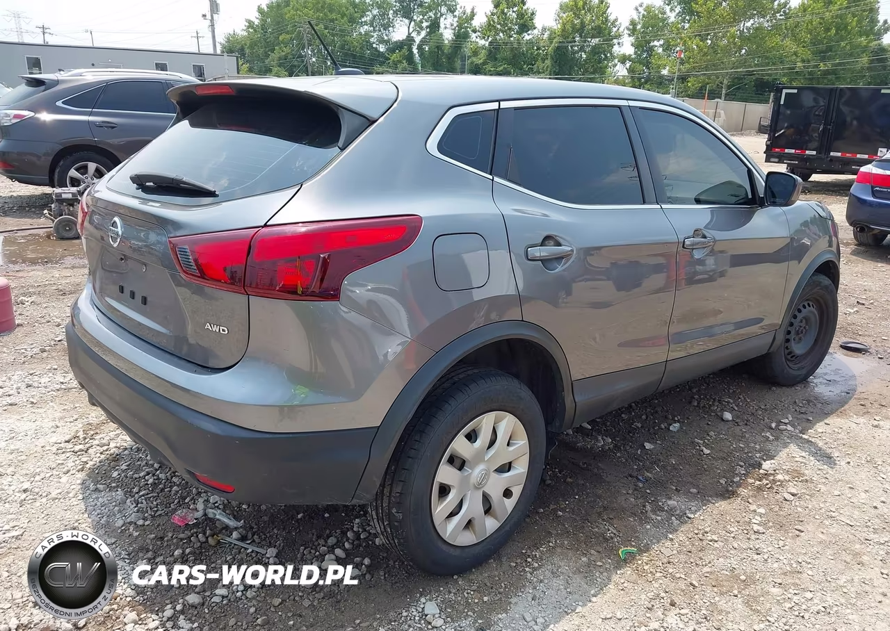 2019 Nissan Rogue Sport S VIN:JN1BJ1CRXKW349725 - 4