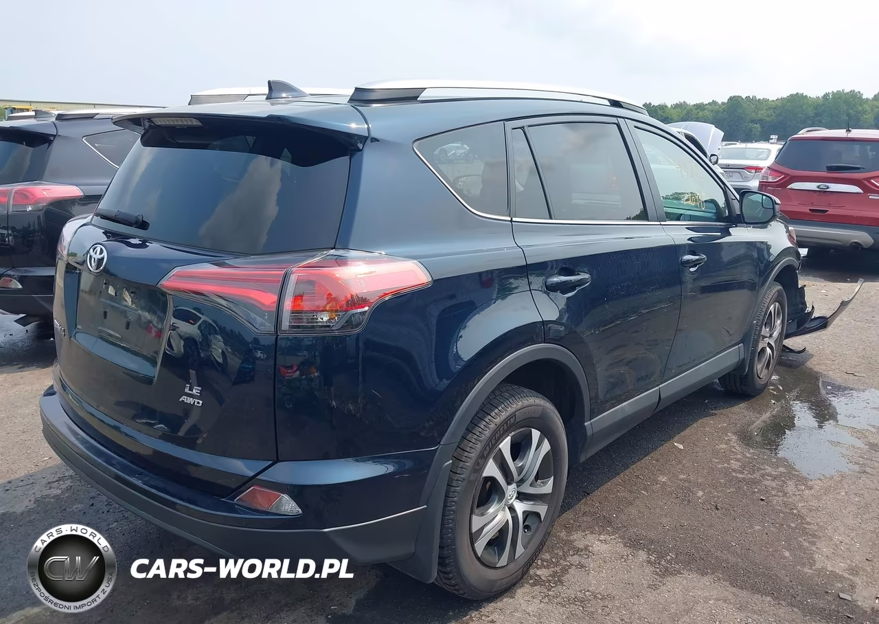 2018 Toyota Rav4 Le VIN:2T3BFREV7JW725477 - 4