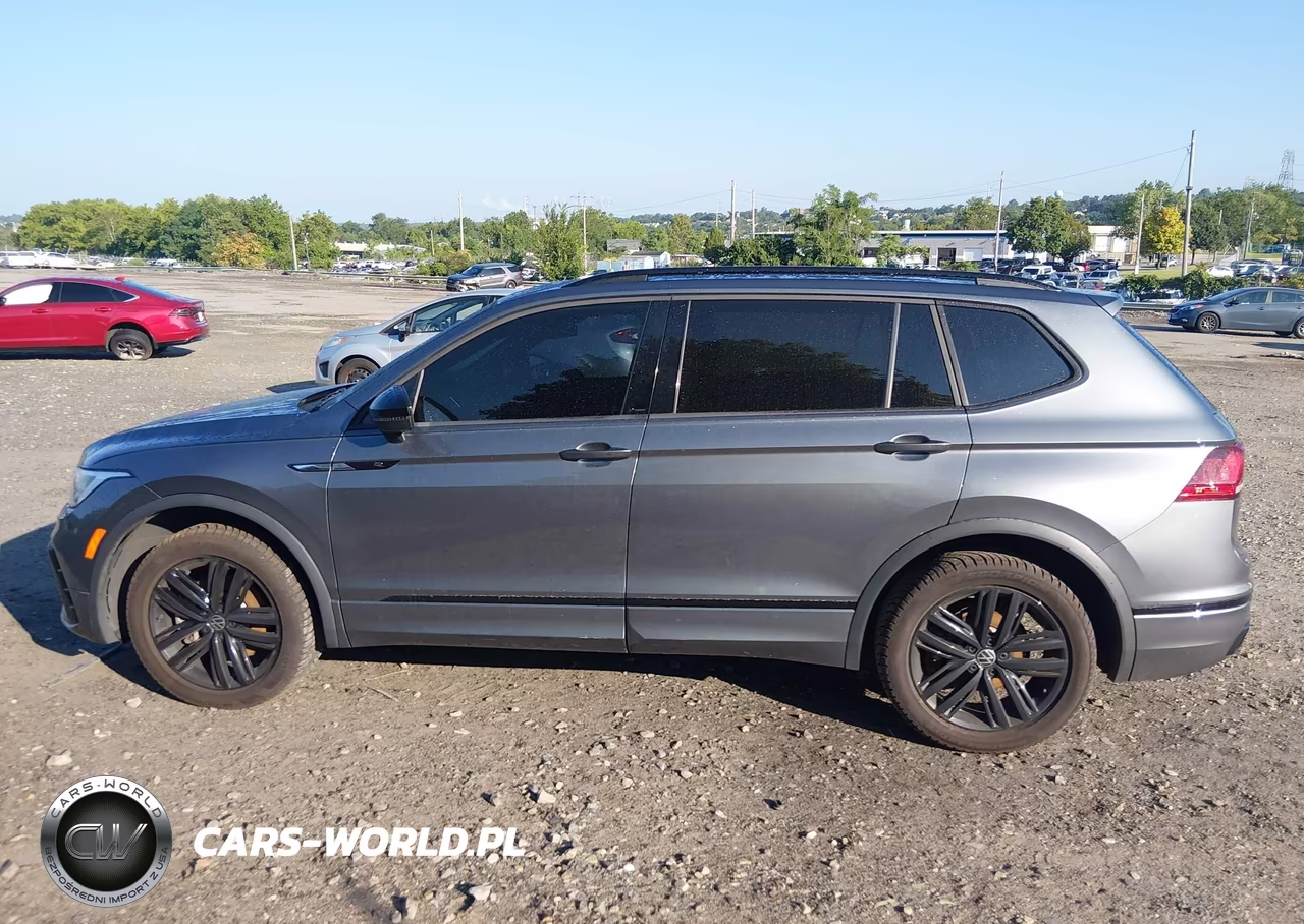 2022 Volkswagen Tiguan 2.0T Se R-Line Black VIN:3VV8B7AX4NM153066 - 14