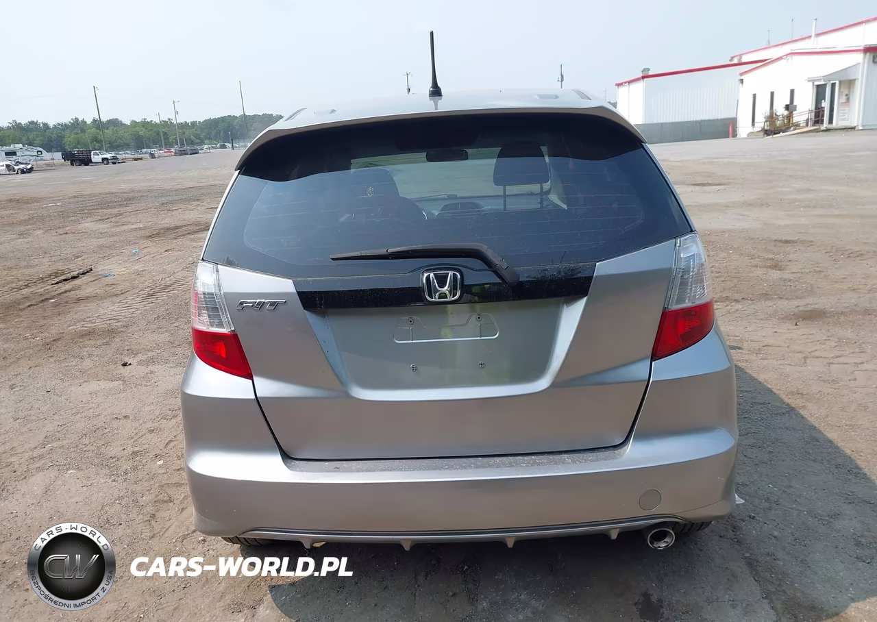 2009 Honda Fit Sport VIN:JHMGE88429S065423 - 16