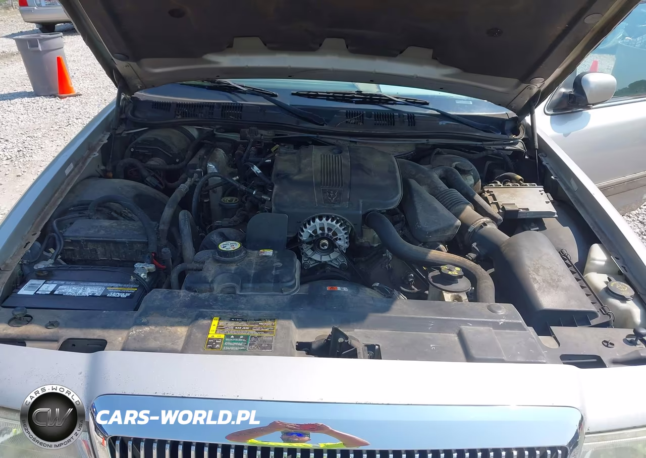 2005 Mercury Grand Marquis Gs VIN:2MEFM74W65X673887 - 10