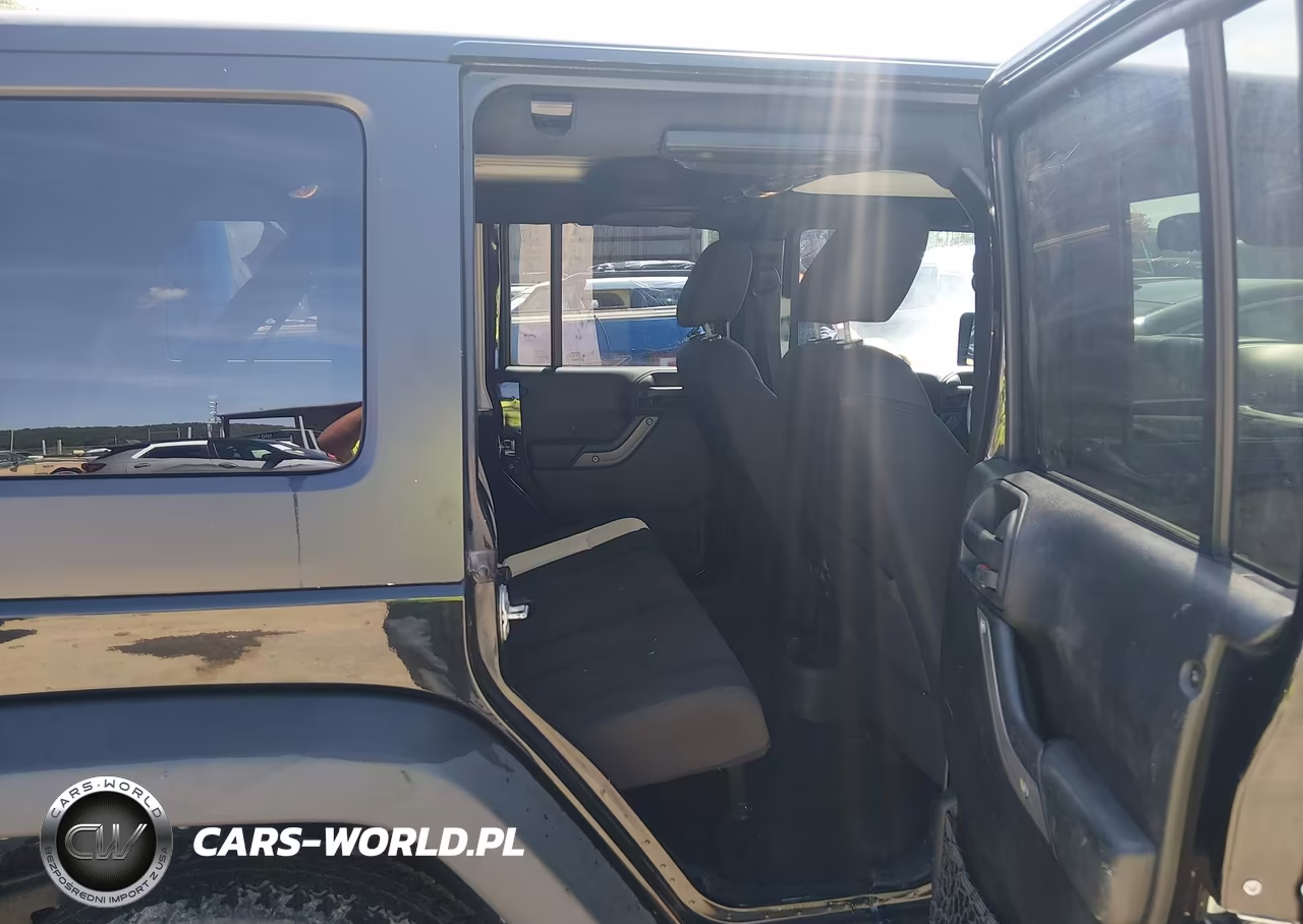 2017 Jeep Wrangler Unlimited Sport VIN:1C4BJWDG5HL644815 - 8