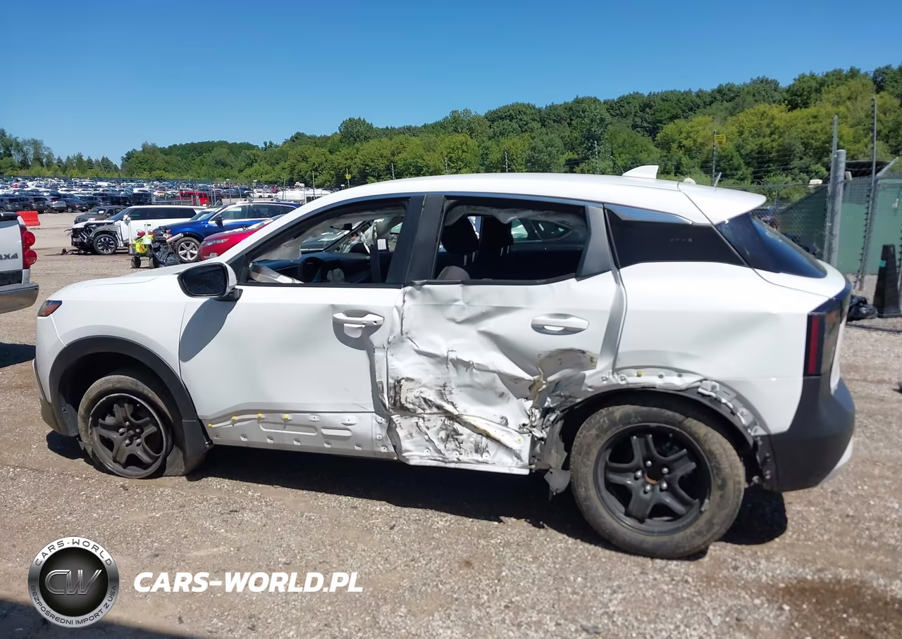 2025 Nissan Kicks Sv Fwd VIN:3N8AP6CA9SL352107 - 13
